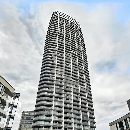 דירה Golden Suite, River&old Town View, Free Parking *