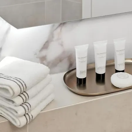 아파트 Golden Suite, River&old Town View, Free Parking 브라티슬라바