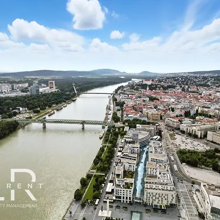 Apartmán Golden Suite, River&old Town View, Free Parking Bratislava