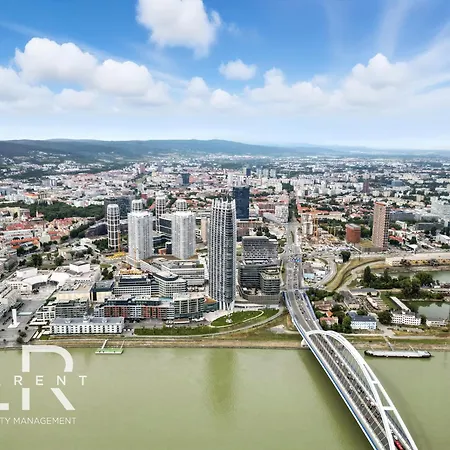 Golden Suite, River&old Town View, Free Parking *