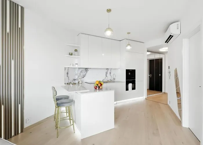 Golden Suite, River&old Town View, Free Parking