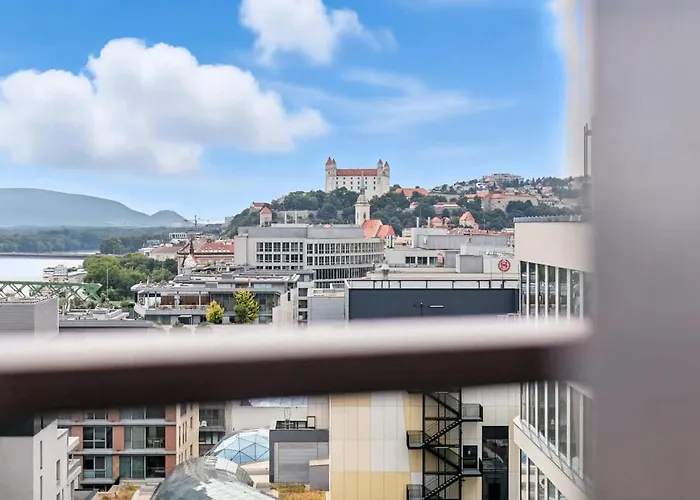 Golden Suite, River&old Town View, Free Parking 브라티슬라바