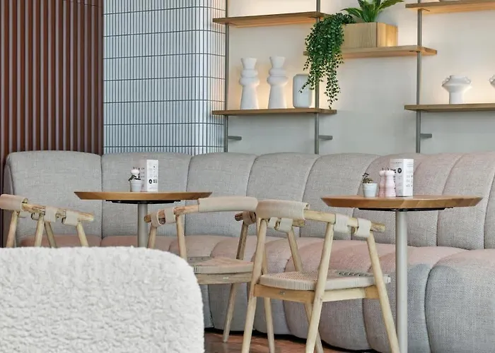 Golden Suite, River&old Town View, Free Parking 아파트