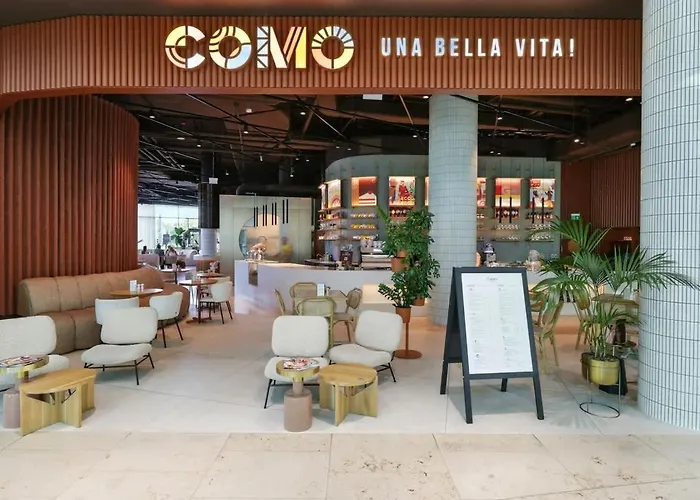 Golden Suite, River&old Town View, Free Parking 아파트