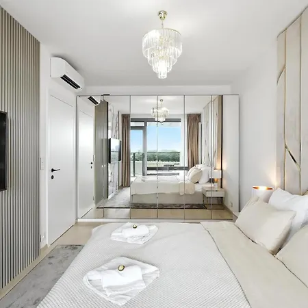 公寓 Golden Suite, River&old Town View, Free Parking 布拉迪斯拉发